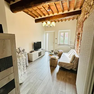 Locazione Turistica Rania Lucca